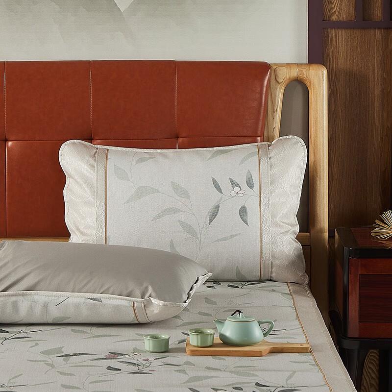 

Duoxiai Leaf Dance Ice Silk Quilt