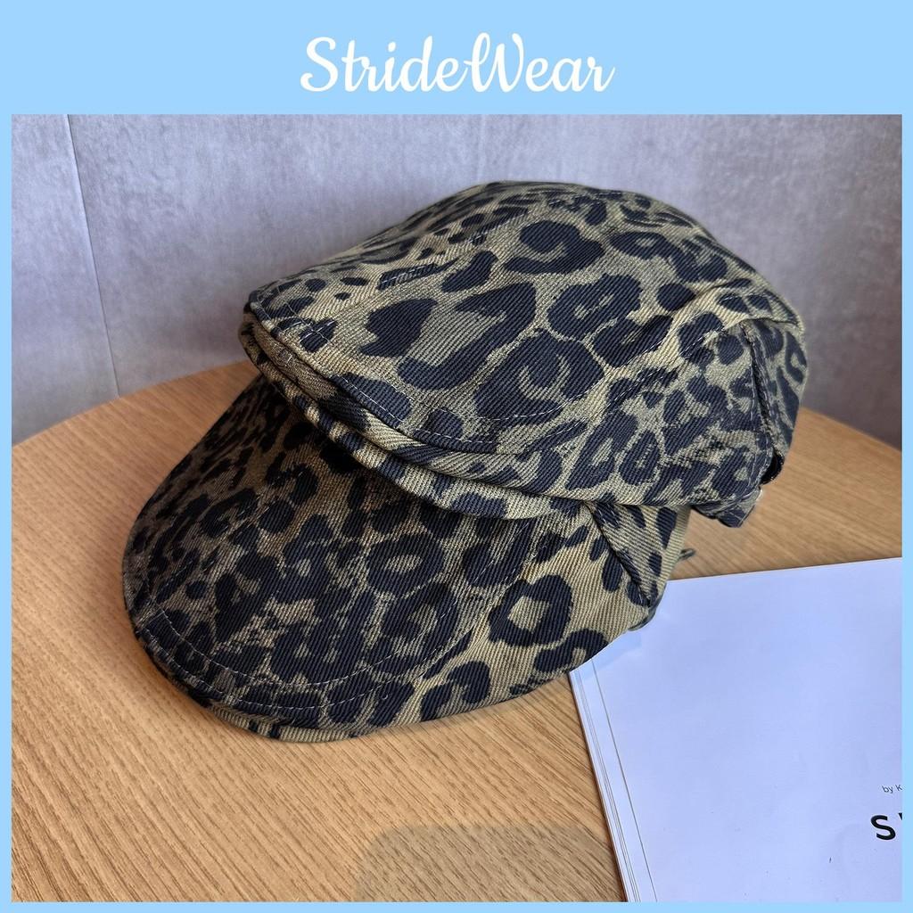 Leopard Retro Trendy Print Flat Cap Windproof Warm Travel Features Looks Casual