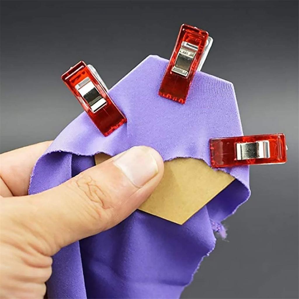 20pcs Plastic Sewing Clips DIY Crafting Crocheting Knitting Clothing Clips Assorted Colors Craft Securing Quilting Clip Tool