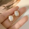 1Pair of Simple Geometric White Square French Elegant Temperament Retro Light Luxury Versatile Women's Fashion Stud Earrings