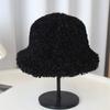 Female Thickened Teddy Fleece Curly Hair Bucket Hat Fashionable Winter Warm Hat Retro Curly Hair Basin Hat Versatile