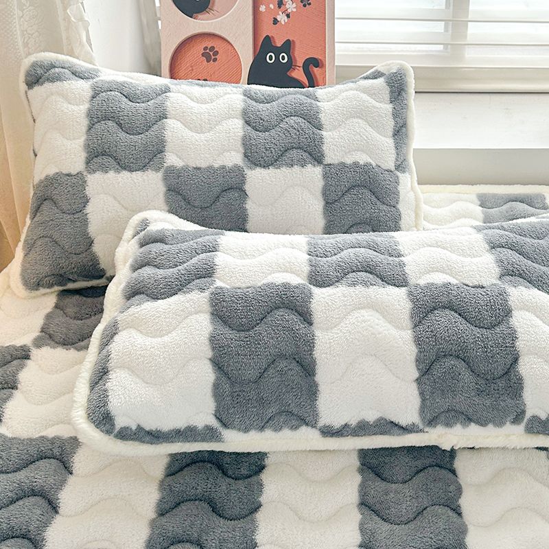 

Наволочка из хлопковой фланели молочного цвета в паре с наволочкой из плотной фланели кораллового цвета, зимний бархатный чехол 48 * 74cm-2pcs