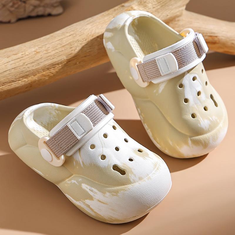 

Children s clogs for boys and girls, suitable for older kids, summer outdoor non-slip thick-soled beach shoes, baby indoor parent-child slippers 240Code（Inner Length24C хакі