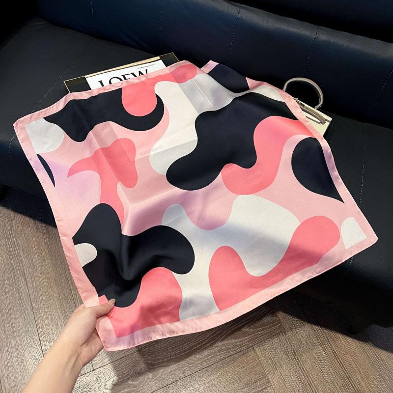 Fashion Black and White Printing Temperament Square Scarf Imitation Silk Korean Version Decorative Scarf Scarf Professional Decorative Shawl Silk Scar