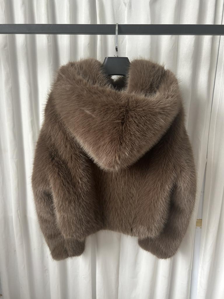 VAYLA Women Faux Fur Short Coats Y2k Hooded Jackets Long Sleeves Covered Single Breasted Thick Loose Fit Casual  Autumn Winter