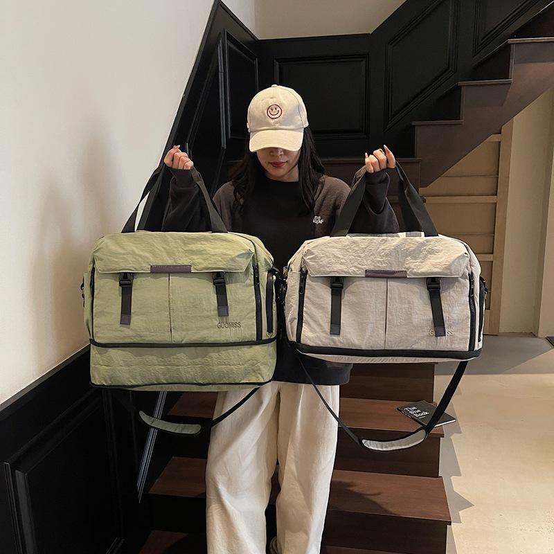 Sports and leisure fitness bag women's wet and dry separation swimming training bag large capacity simple Oxford cloth short trip bag