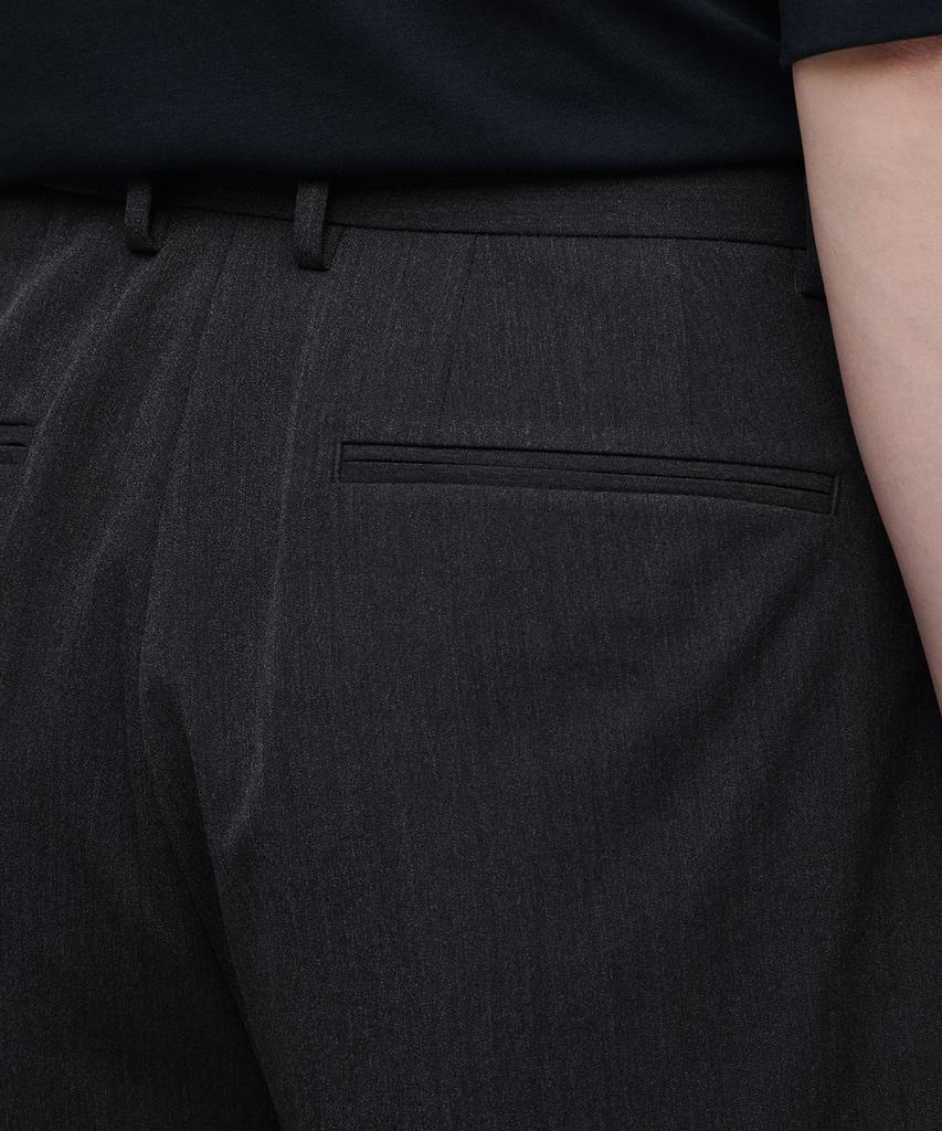 MUSINSA STANDARD Lightweight Three-Puck Semi-Balloon Slacks [Charcoal Gray]