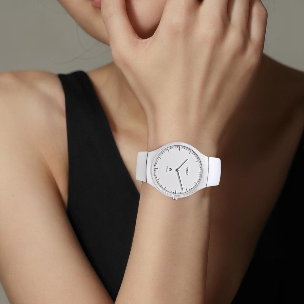 RADO radar TRUE series automatic mechanical movement 30 meters waterproof women's Swiss watch 40mm white dial ceramic case rubber strap R27970109
