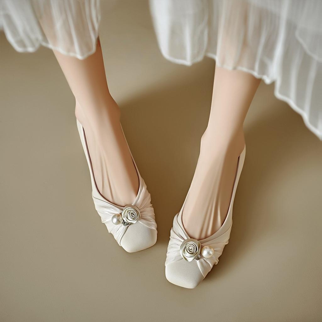 Pearl flower thick heel single shoes women's spring light mouth gentle with skirt low heel evening shoes