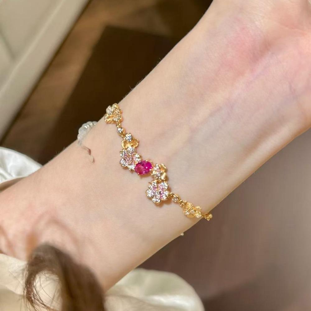 

Vintage Bracelet Women Elegant Floral Stretch Band with Shining Paraiaba Stones Retro Luxury Jewelry