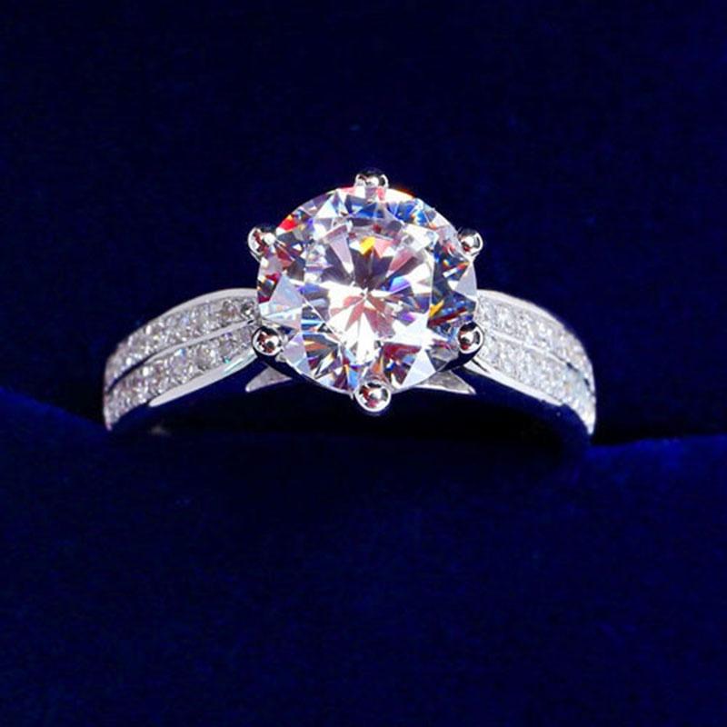 Exquisite Women Luxury Ring In Brass Perfect For Wedding And Engagement Gifts