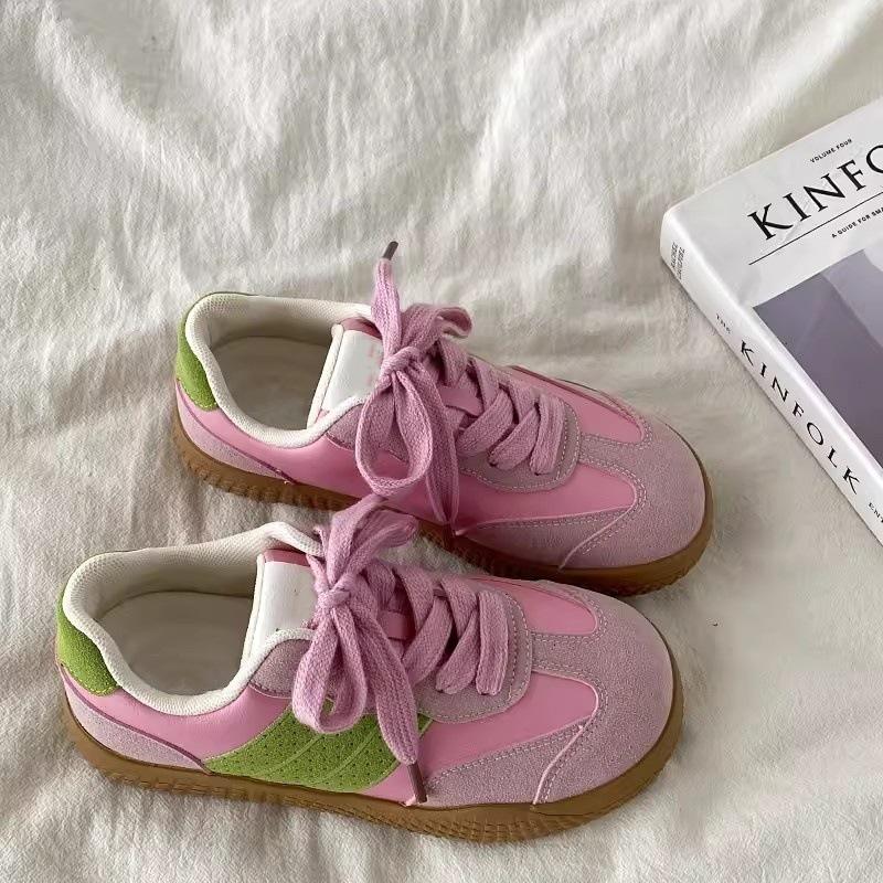 

Повседневная обувь на платформе, нишевый дизайн, универсальные кеды, женская весенне-летняя новинка, модные маленькие белые туфли 40 розовый