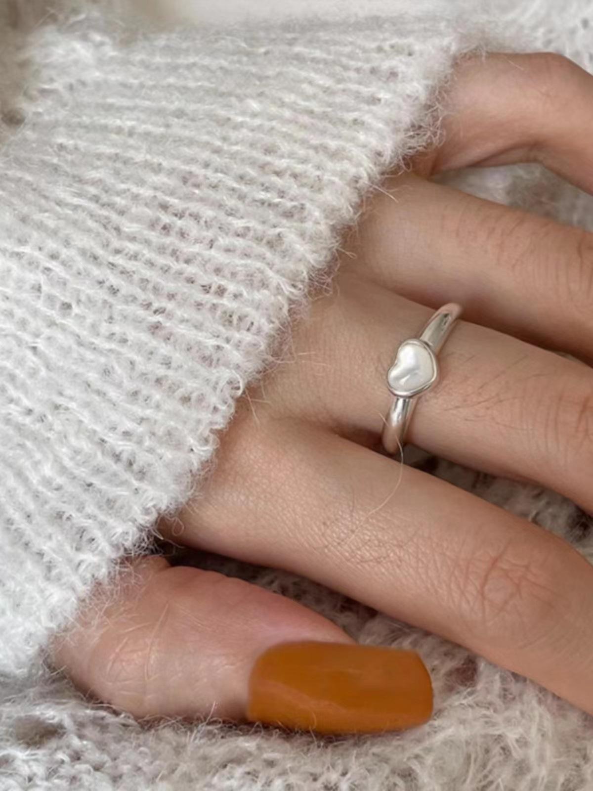 White Moonlight Heart Ring - Elegant Women s Cold Style, Fashionable Korean/Japanese High-End Versatile Forest-Inspired Design