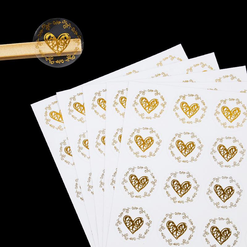 200Pcs Bronzing Transparent Sealing Stickers Love Heart Round Gold Silver Envelop Candy Bag Label for Baking Gift DIY Decoration
