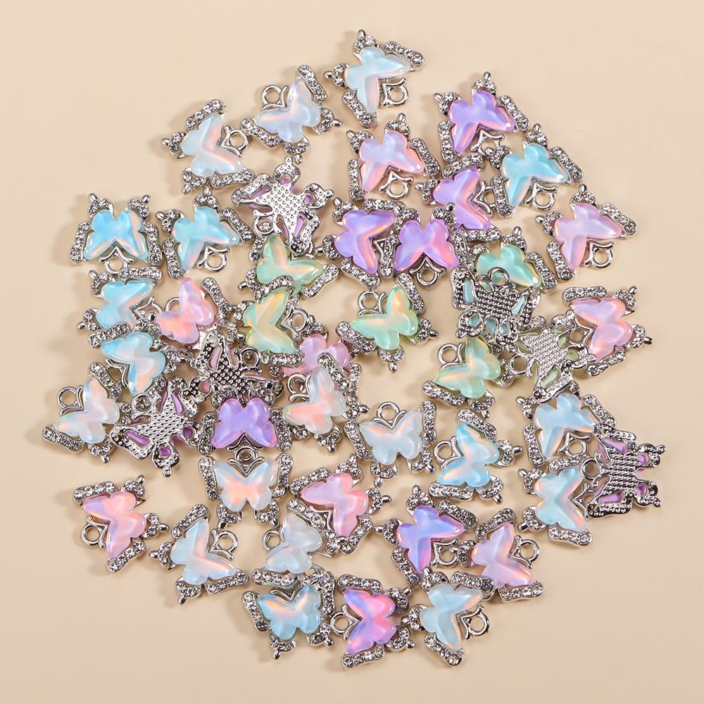 10Pcs Fashion Colorful Crystal Butterfly Pendant Shiny Zircon Charms For Korean Women Necklace Choker Jewelry Accessories Wholes