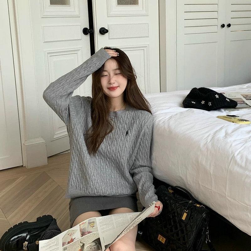 

Autumn Cable Knit Embroidered Pony Pullover Sweater for Women One Size серый