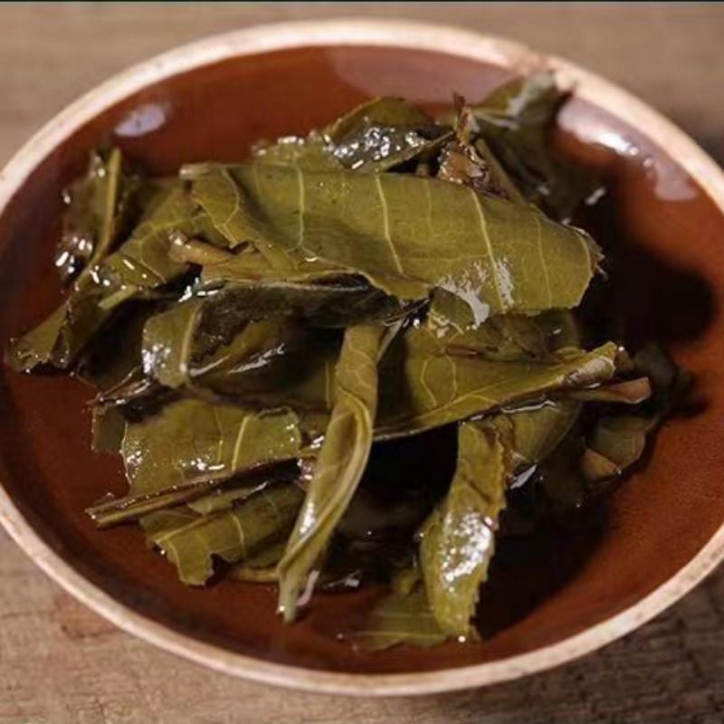 357g Ou'er Roher Tee Laobanzhang Pu-erh Teekuchen Menghai Bio Puerh Grüner Tee