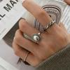 Korean-Style Vintage Twist Oval Index Finger Ring for Women - Retro Light Luxury Fashion Design