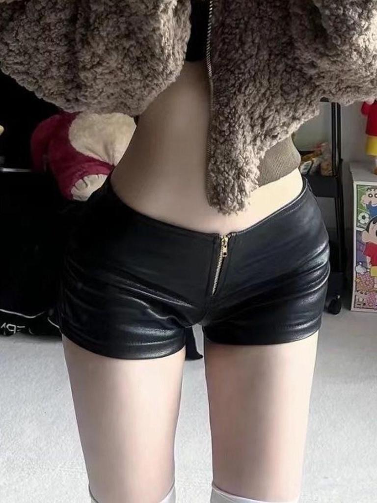 Black Low-Waist PU Leather Ultra-Shorts for Women - Summer 2026 Arrival