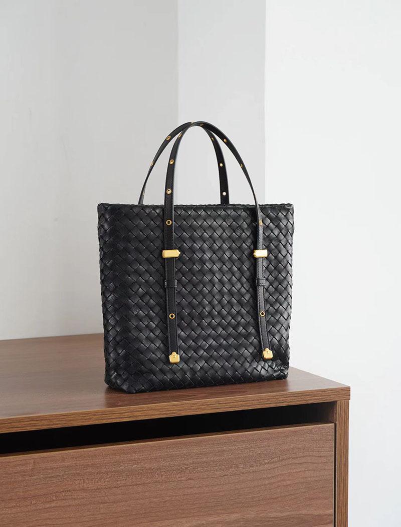 

Haute Couture Sheepskin Hand-woven Tote Bag Commuting High-end Shoulder Handbag European and American Cross-border Women s Bag 24*22.5*6cm чорний
