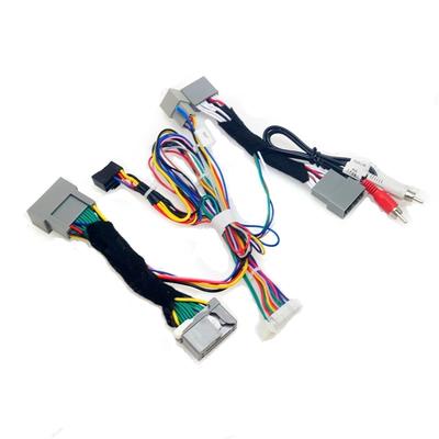 Accesorios para la electrónica del coche – Cables, adaptadores y enchufes