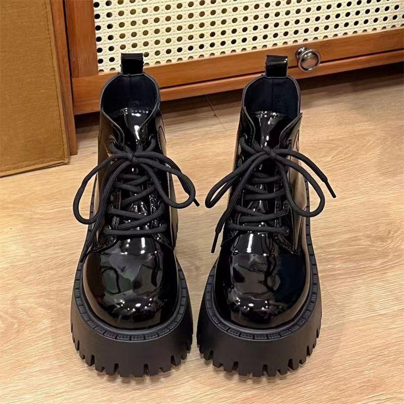 Korean Version of Black Martin Boots for Women's Autumn 2025 New Thick-soled Thick-heeled Short Boots, Sweet and Cool Small Short Boots Ins