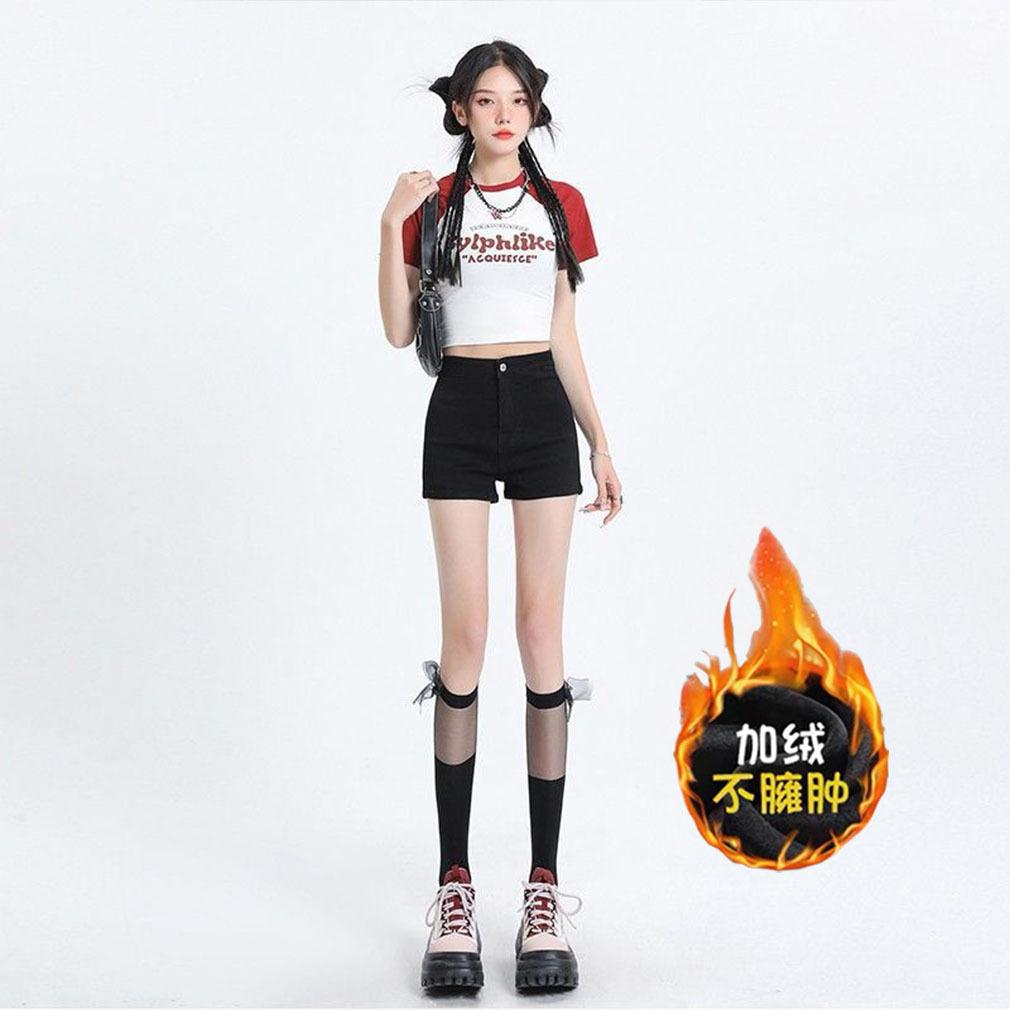 Spring and Summer Black Straight Elastic Denim Shorts for Women, Dance Hip-Hugging Versatile High-Waisted Hot Pants That Make Legs Look Longer