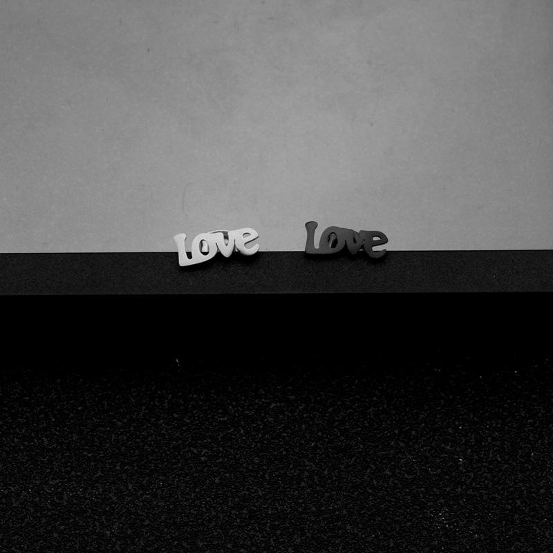 

Серьги нового стиля с логотипом LOVE и персонализированные нишевые легкие роскошные модные серьги