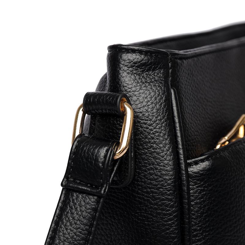 Fashionable Women's Faux Leather Shoulder Bag, Multi-layer Middle-aged Mother Bag, Retro Shoulder Bag, Perfect for Commuting, Travel, and Daily Use
