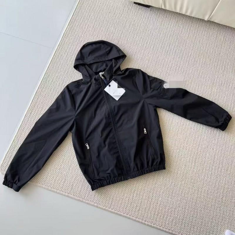 Mens Lightweight Hooded Windbreaker Jacket With