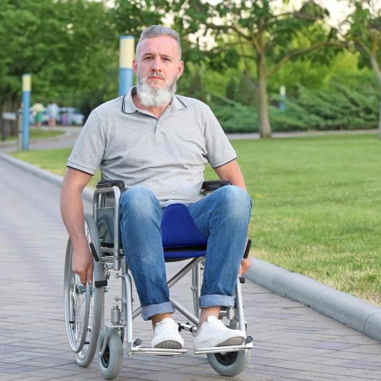 Yousheng Wheelchair Cushion with Adjustable Straps Breathable Materials Relieves Pressure Improves Stability Seat Cushion