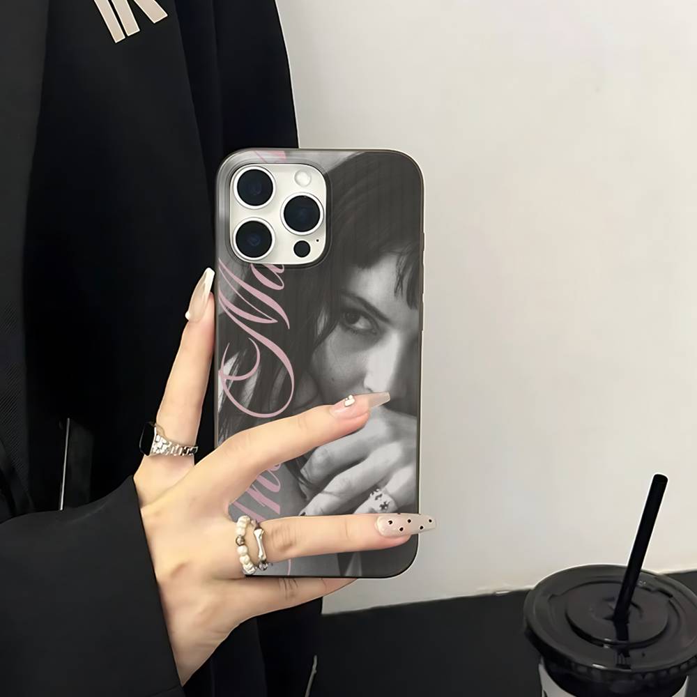 

Vintage Rock THE M-MARIAS Band For Phone 17 16 15 14 13 12 11 Pro Max Plus Pro Air Phone Case Corrugated Stripe Back Cover iPhone 13pro max