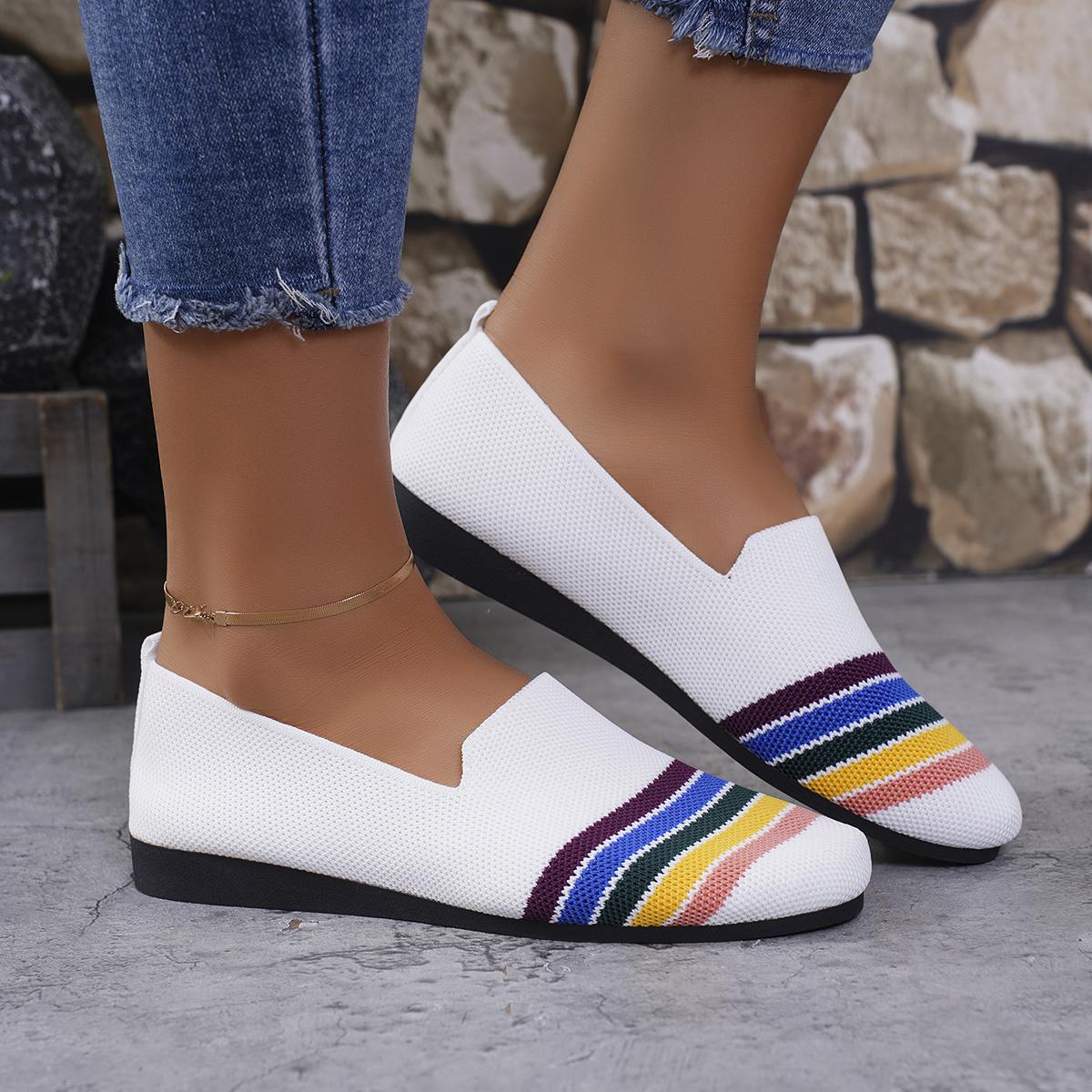 Модные женские туфли на плоской подошве — фото 6