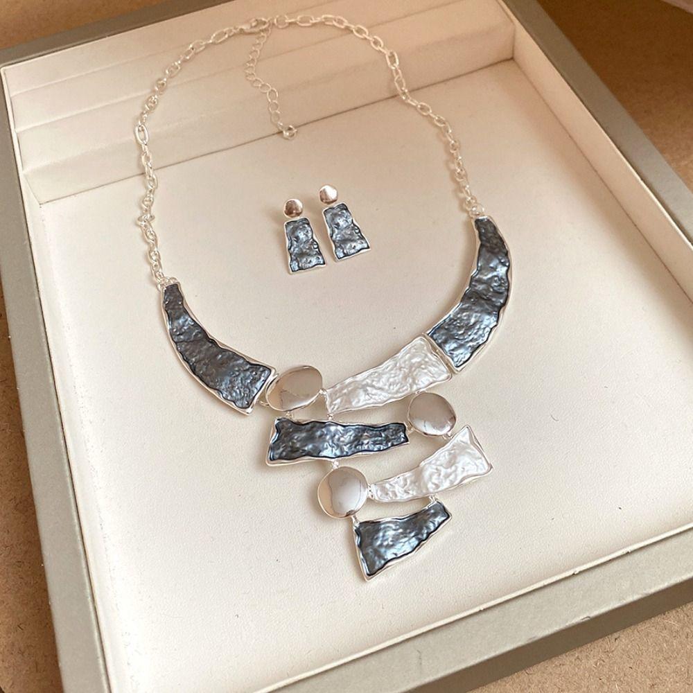 Geometric Line Women's Necklace Earring Set Collarbone Chain Multi Color Jewelry Set  Party