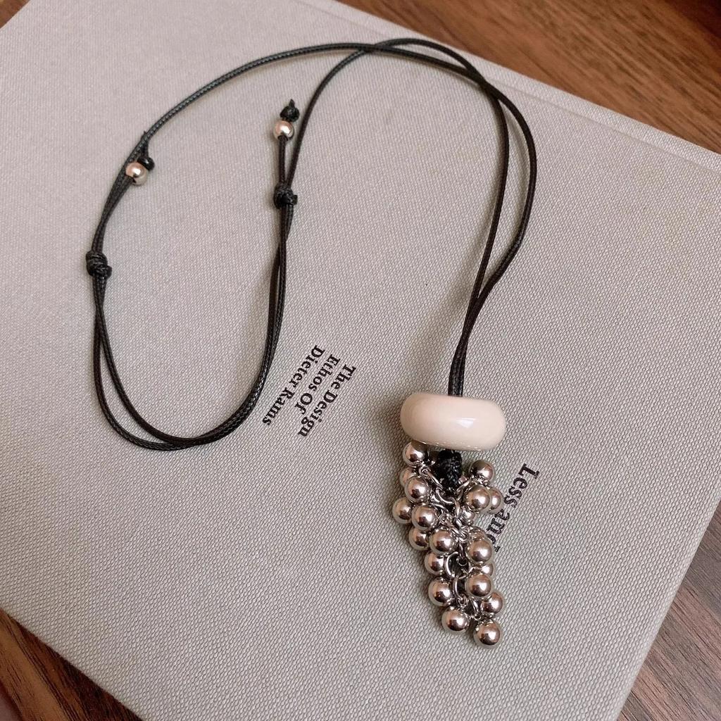 Long Grape Cluster Pendant Tassel Necklace for Women Girl Adjustable Leather Rope Sweater Chain Clavicle Chain Y2K Jewelry