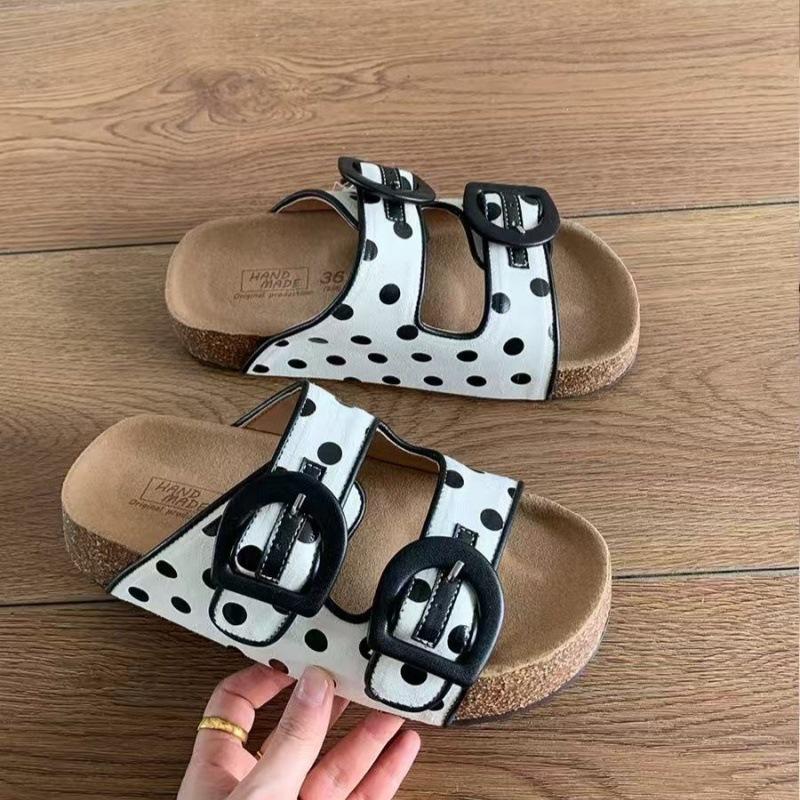 

Сохраняйте свою версию~ Платформенные шлепанцы Boken женские 2025 лето новые толстоподошвенные на одной педали универсальная уличная обувь нескользящие сандалии 35 белый