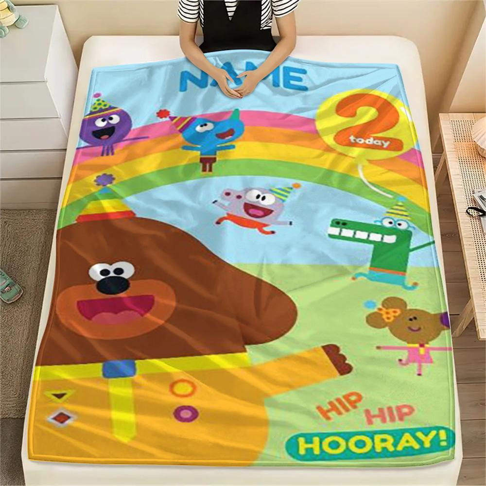 1PC Hey Duggee Patterned Flannel Blanket Suitable For All Seasons for Home Decor Warmth and Comfort Gifts Holiday Present
