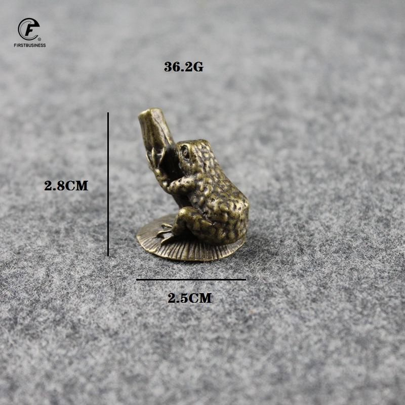 Style Copper Frog Incense Burner Antique Brass Animal Figurines Incense Holder Base Tea Pet Desk Decoration Home Decor Ornament