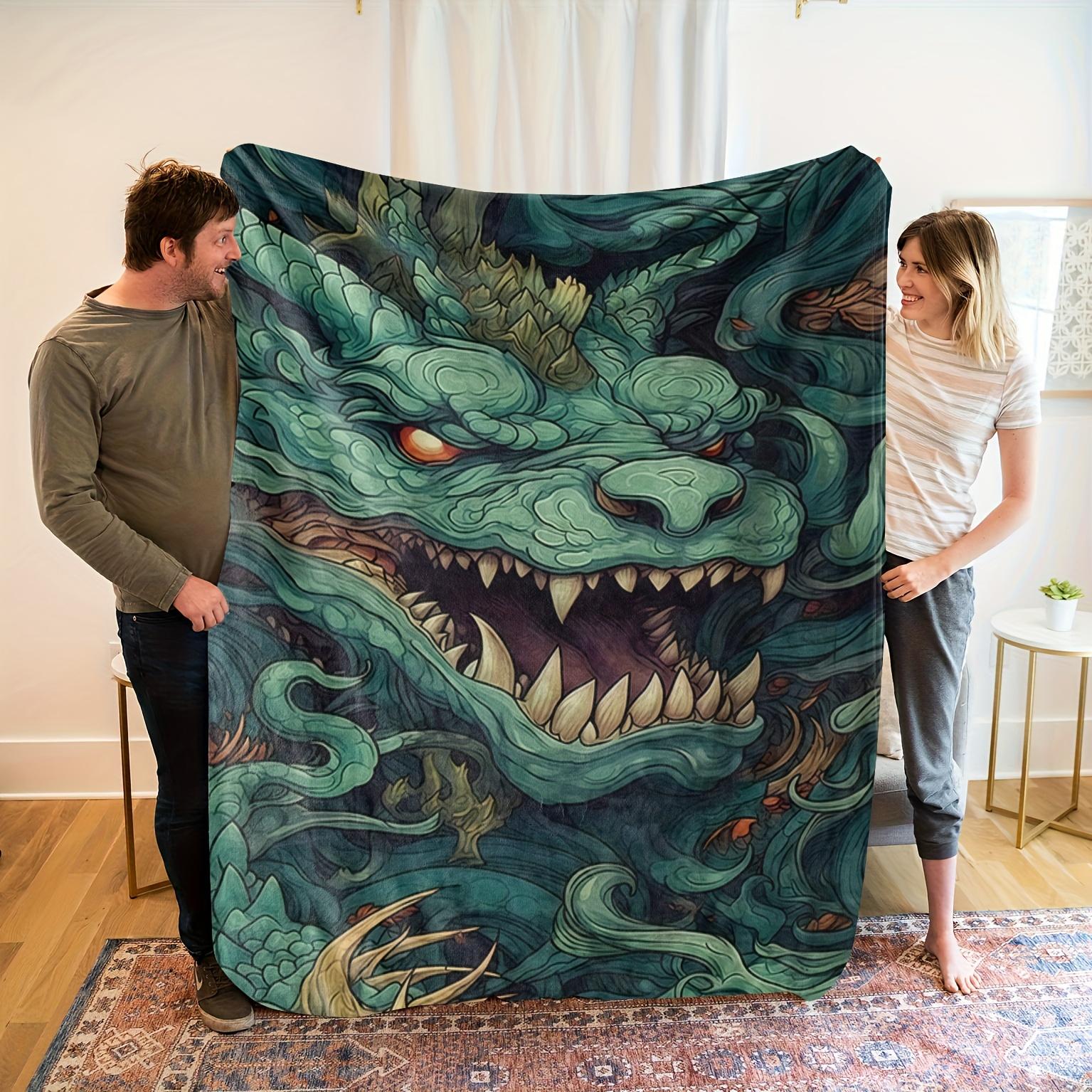 

1pc Dragon Print Flannel Blanket - Soft High-Definition Digital Print, Vibrant Green & Blue Design, All-Season Cozy Throw for 75x90cm