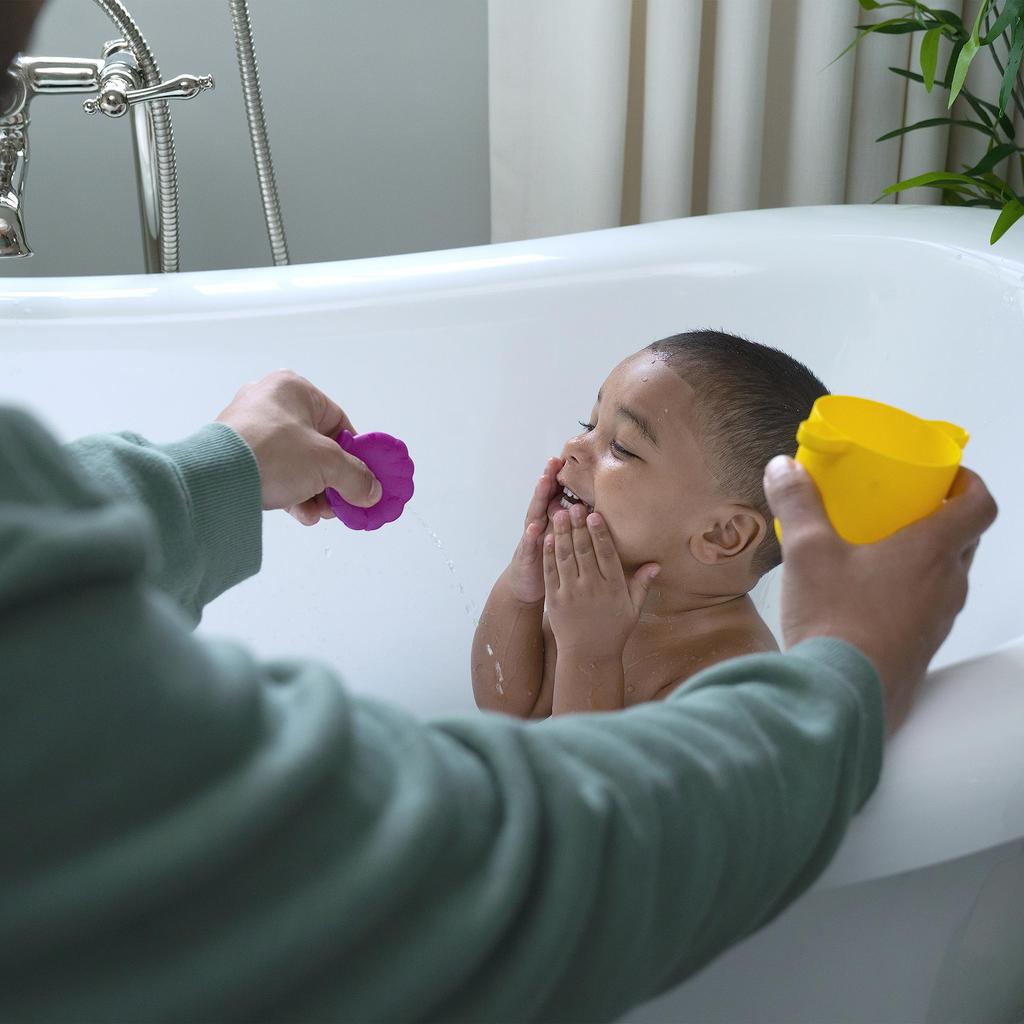 Baby Einstein Stackable Cup with Octopus Bath [3 Months and Up] Bath Toy, Water Play, 13145