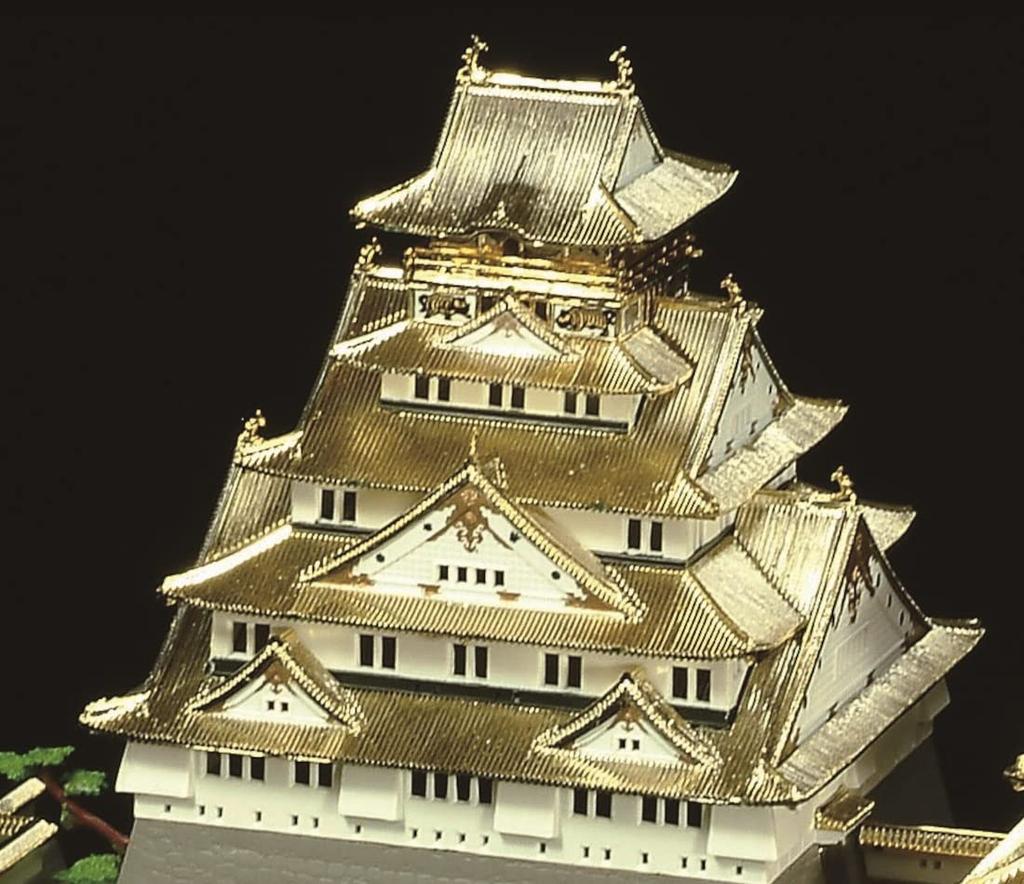 Doyusha Deluxe Gold Osaka Castle Plastic Model Molded in Color 1/350 DG-2