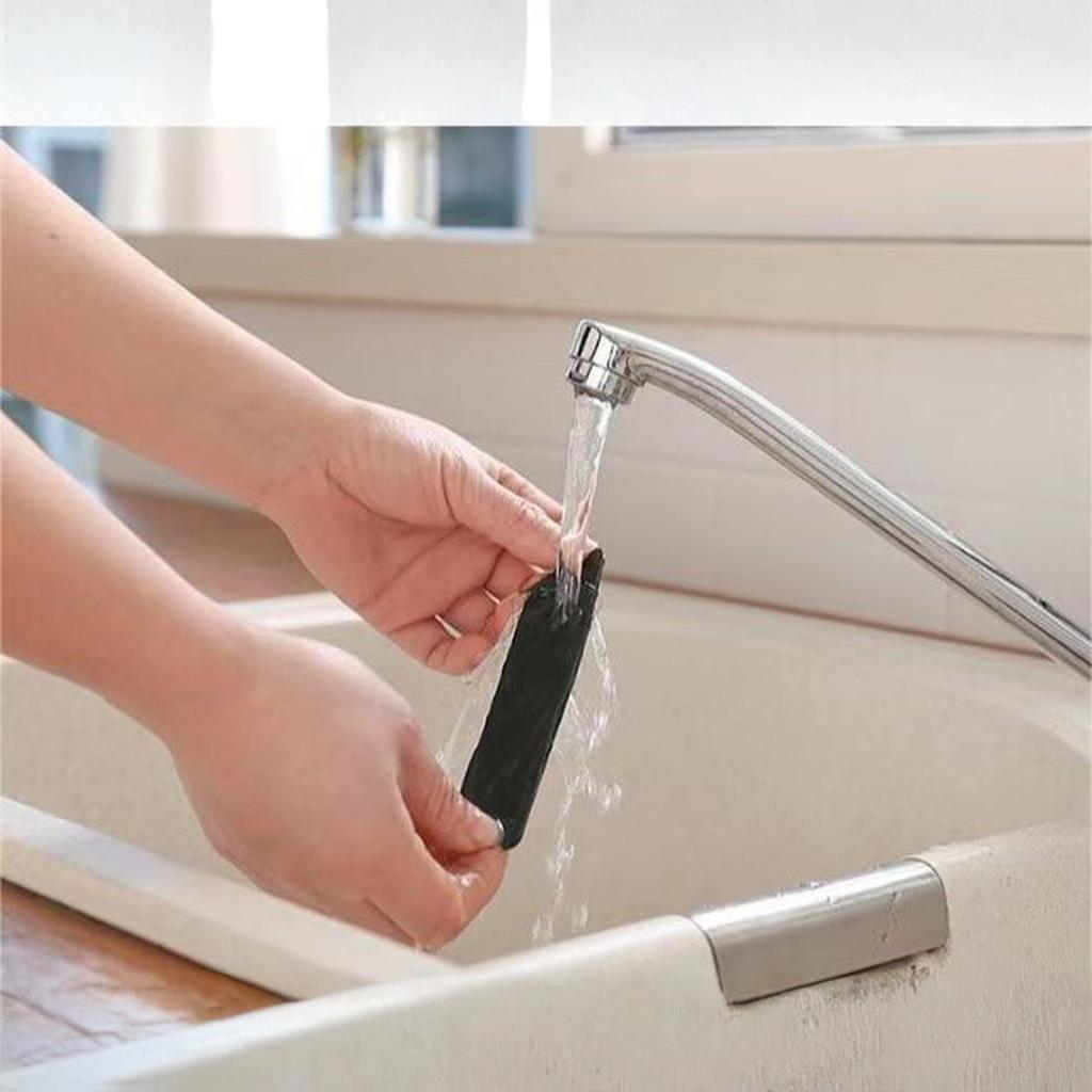 Triangular Rug Grippers - Pads for Carpet Sofa Mat Home Fixing Stickers