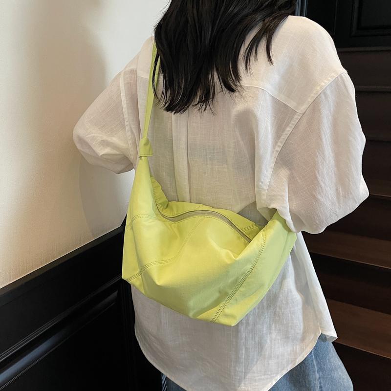 Women's Large Capacity Shoulder Crossbody Bag Solid Color Hobo Bag