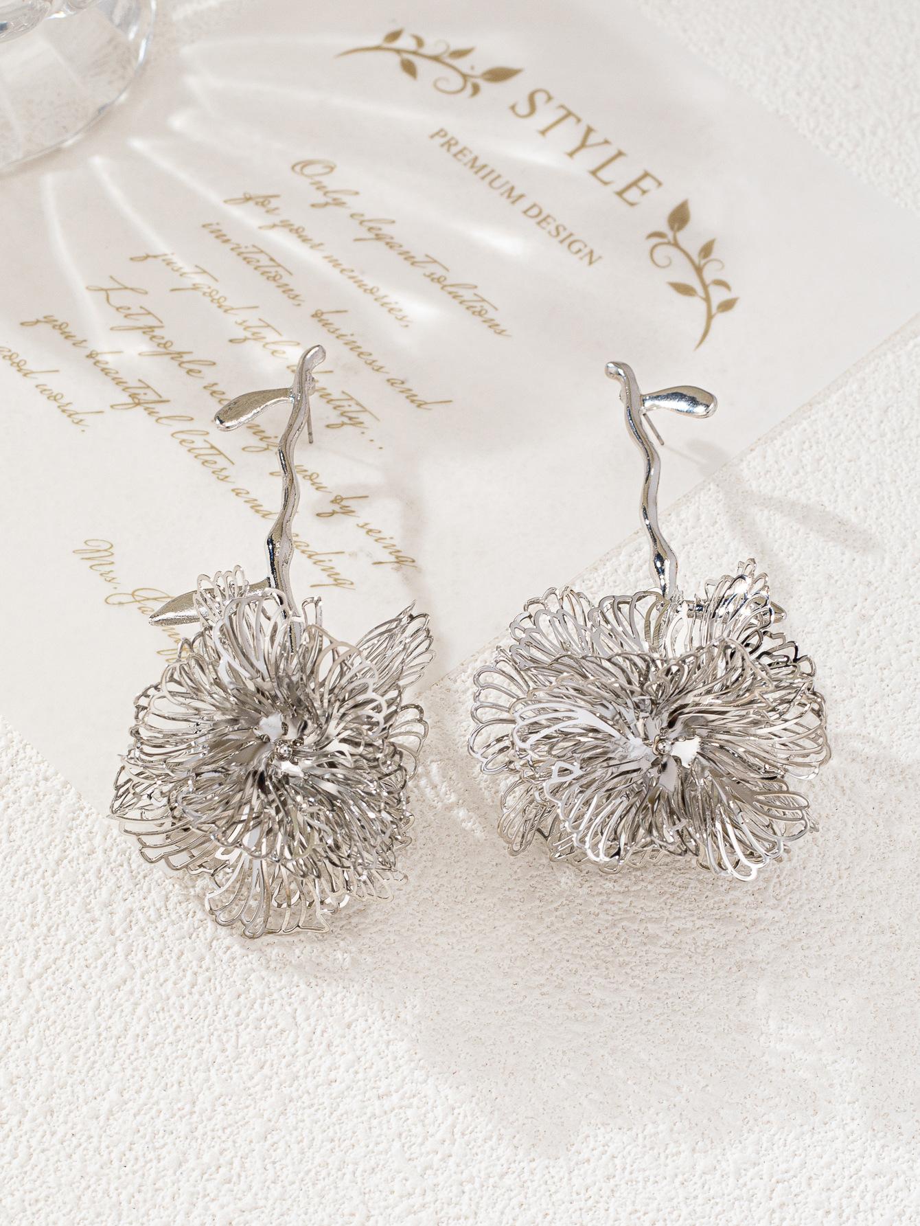 

Модные серьги-подвески для женщин серебряный