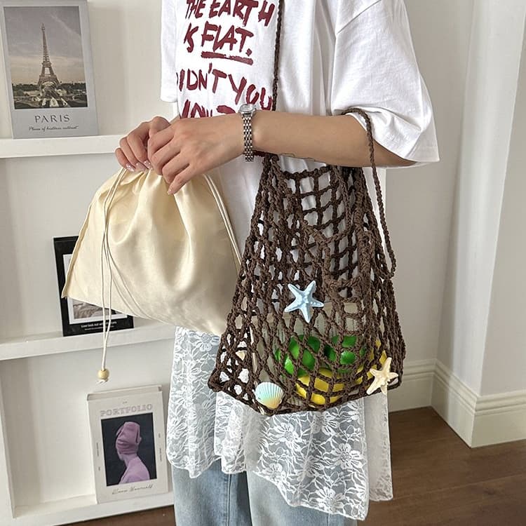 Summer vacation drawstring lined fishing net woven bag