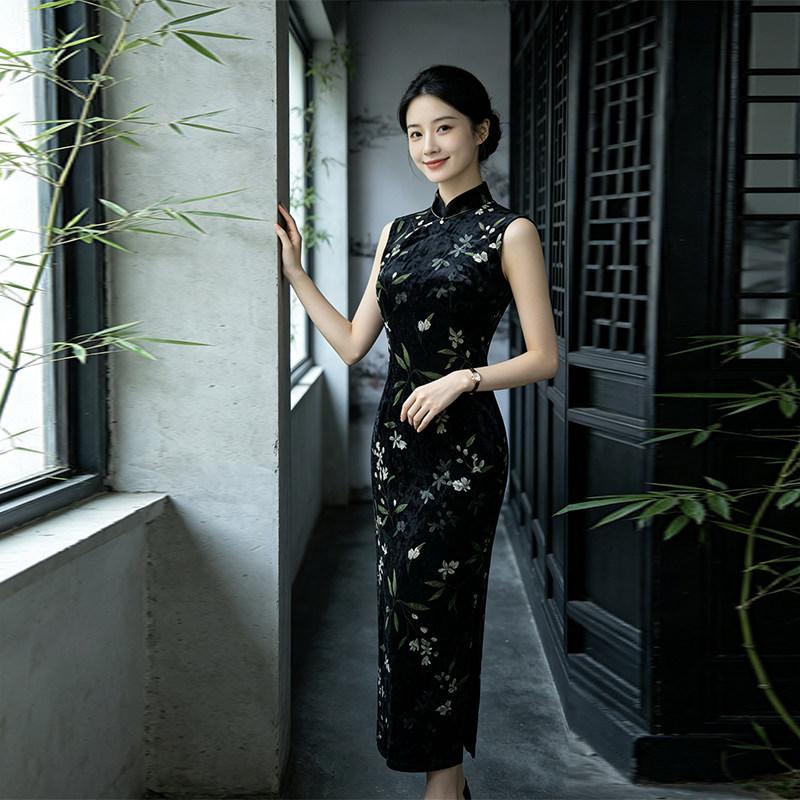Black velvet sleeveless national style new Chinese style Suzhou long cheongsam improved young 1011 new women's high sense
