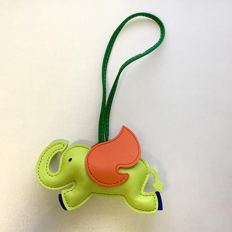 

2024 New angel dumbo bag pendant cute personalized keychain car rearview mirror decoration