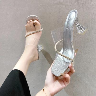 Kadın Topuklu Sandaletler Yaz 2024 Şeffaf Yüksek Topuklu Terlikler Dış Mekan Rhinestone PVC Sandaletler Blok Topuk Işıltılı Ayakkabılar Kadın