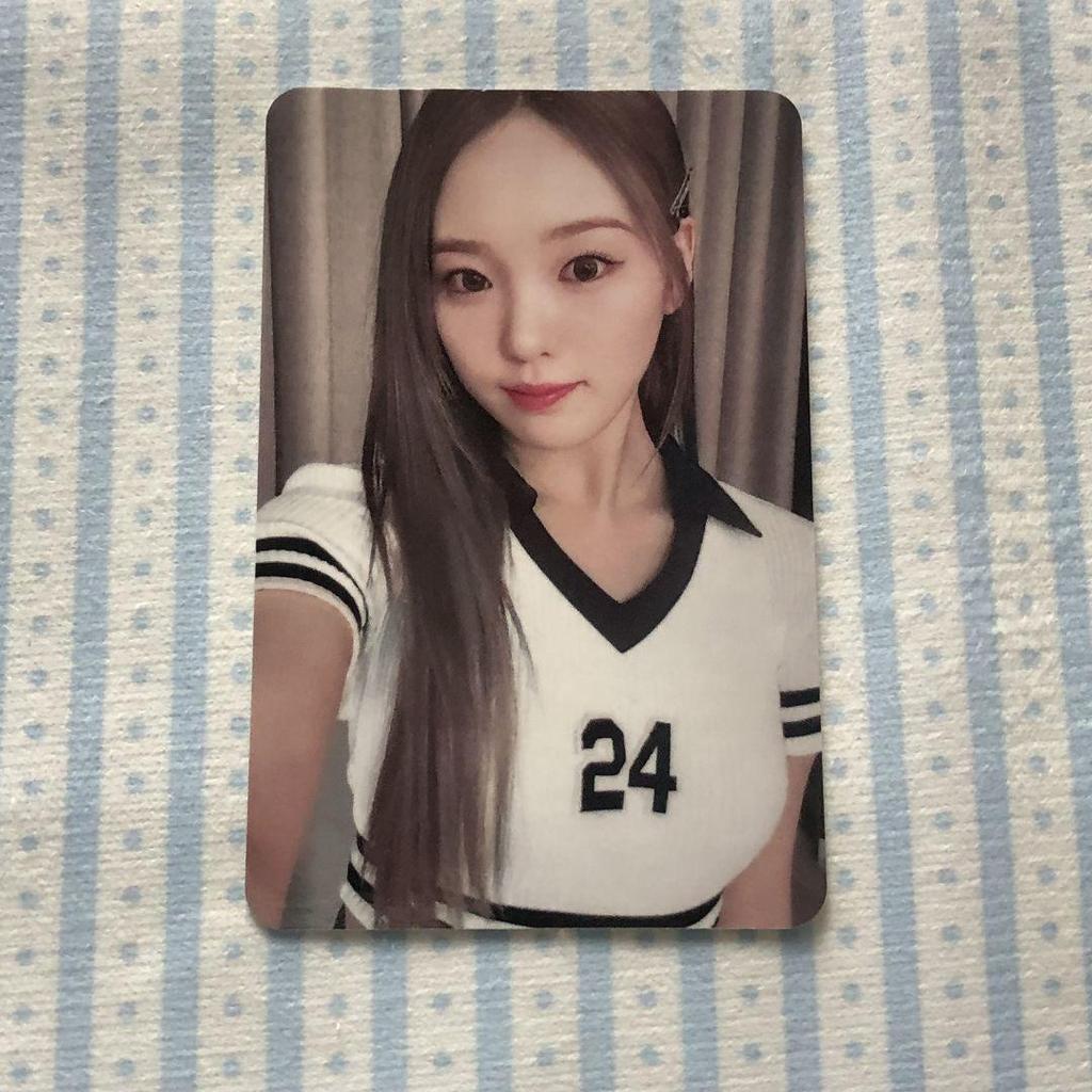 [USED] Korea Exclusive Rio NiziU HEARTRIS All Attendance Sanok Trading Card