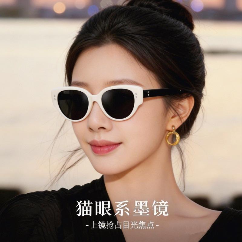 European and American Style Cat-eye Sunglasses for Women, New Model with a High-end Feel, Suitable for Square and Round Faces, Makes the Face Appear